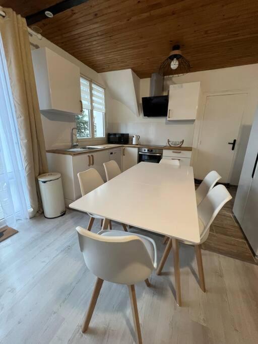 Appartement Style Chalet Standing 2 A 6 Personnes La Bourboule Exterior foto