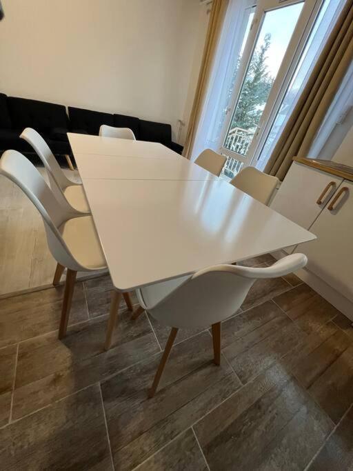 Appartement Style Chalet Standing 2 A 6 Personnes La Bourboule Exterior foto